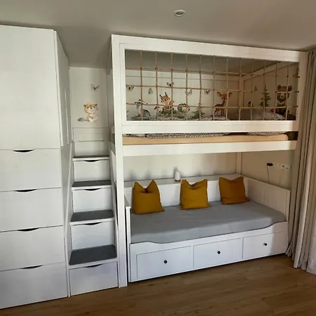 Sumavsky Skritek Apartment *