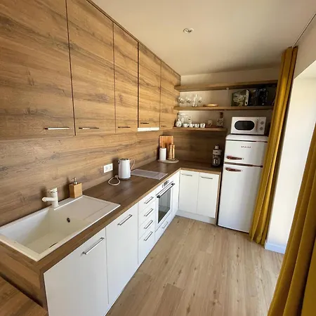 Sumavsky Skritek Apartment *